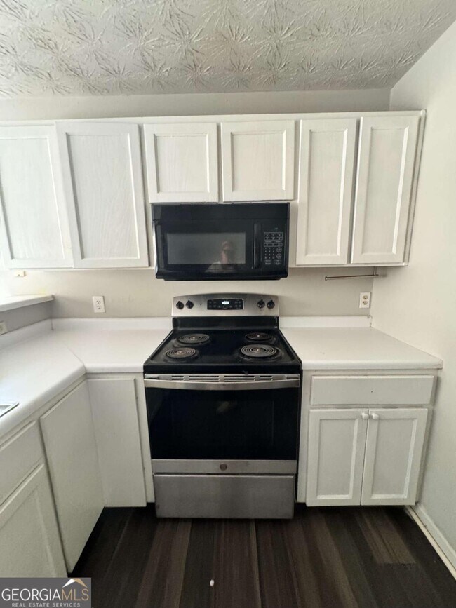 Building Photo - 75 Davis Mill Ct