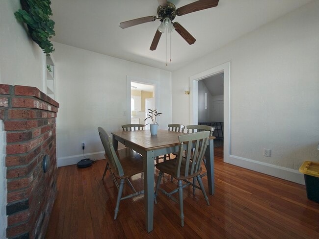 Building Photo - 67 Bancroft Park
