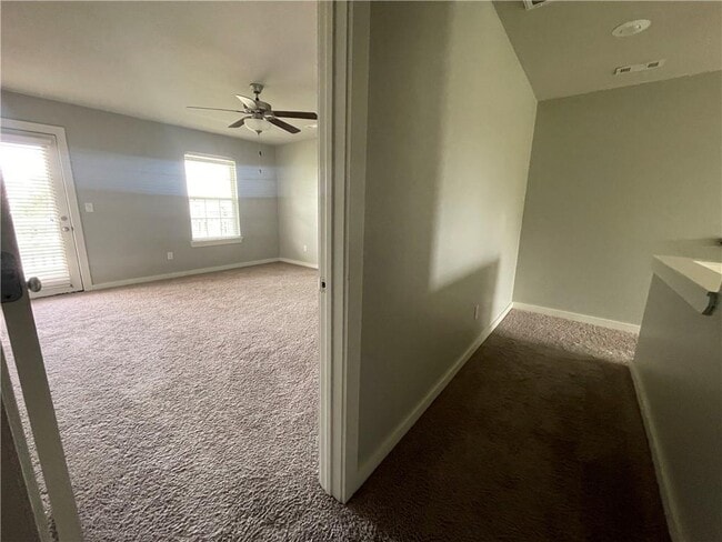 Building Photo - 3915 SW Peachwood Dr