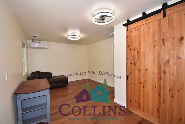Building Photo - Top quality studio close to town