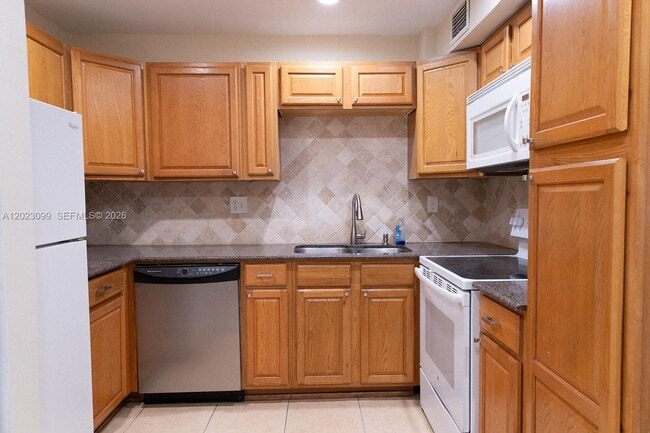 Building Photo - 8018 SW 18th Ct