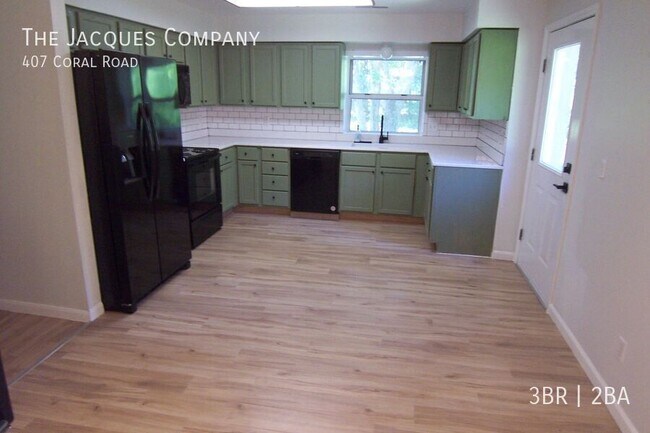Building Photo - 407 Coral Rd