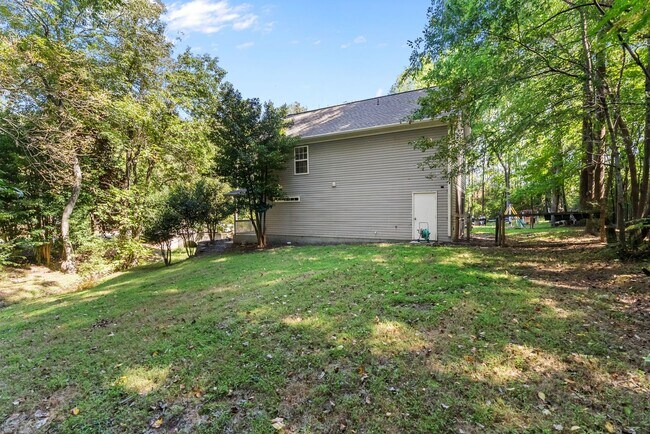 Building Photo - Western Branch 4 bed Ready Now!!