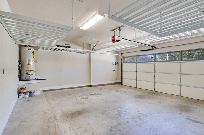 Building Photo - 11913 Natures Bend