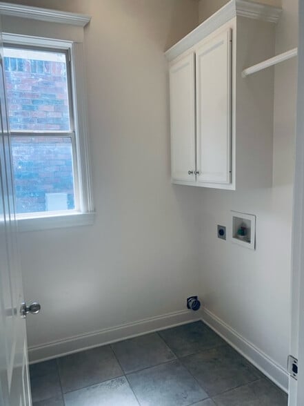 Building Photo - 108 Laguna Ln