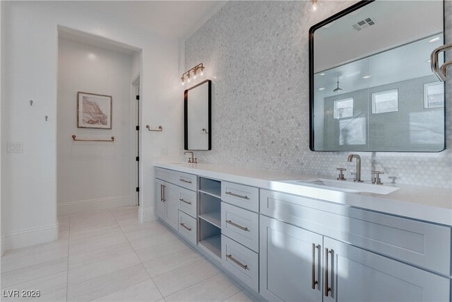 Building Photo - 756 Bruce Moorland St