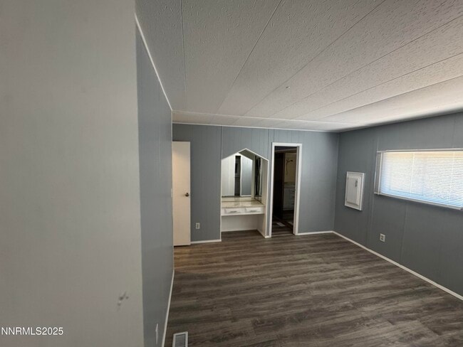 Building Photo - 155 Molly Cir