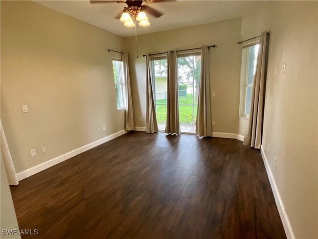 Building Photo - 701 Meyer Dr