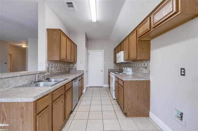 Building Photo - 1401 River Trail Dr