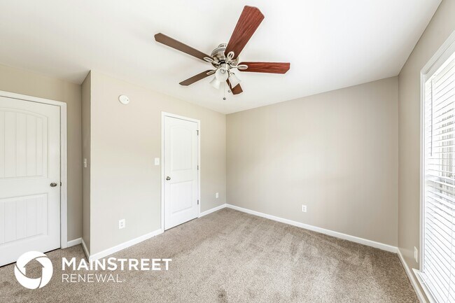 Building Photo - 855 Moonlite Dr