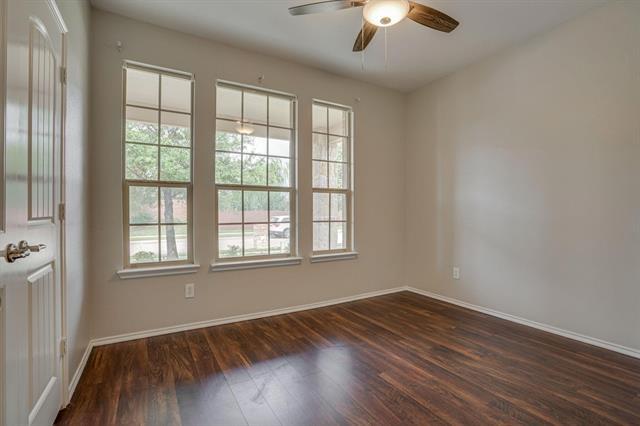 Building Photo - 4717 Hidden Pond Dr