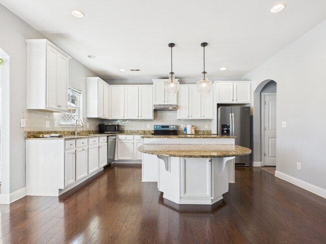 Building Photo - 13820 Netherton Ln