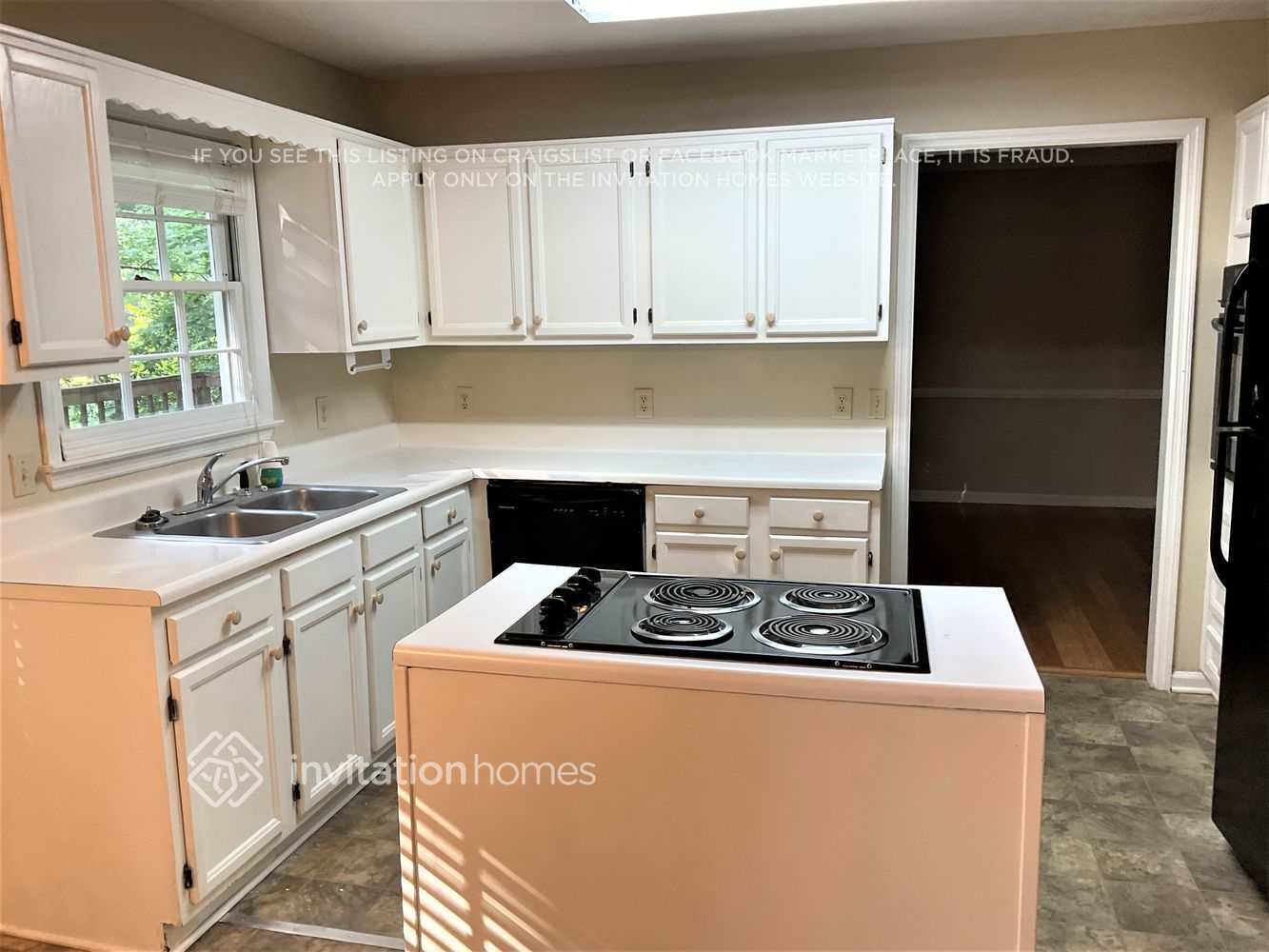 Building Photo - 3600 Baywater Trail SW