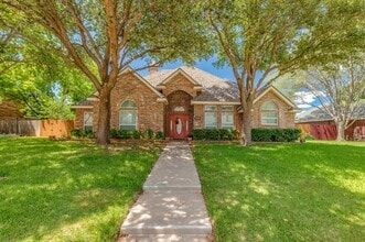 Building Photo - 3726 Pensacola Dr