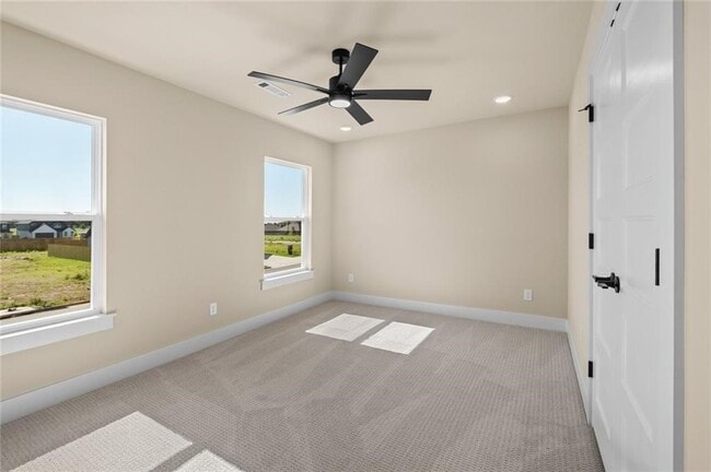 Building Photo - 1851 Utopia St