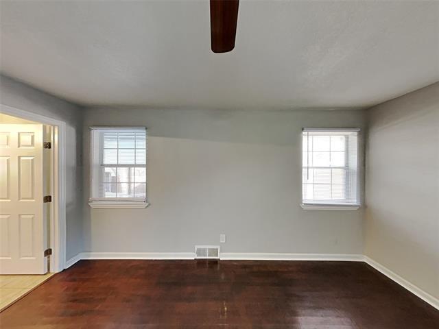 Building Photo - 2141 Province Ln