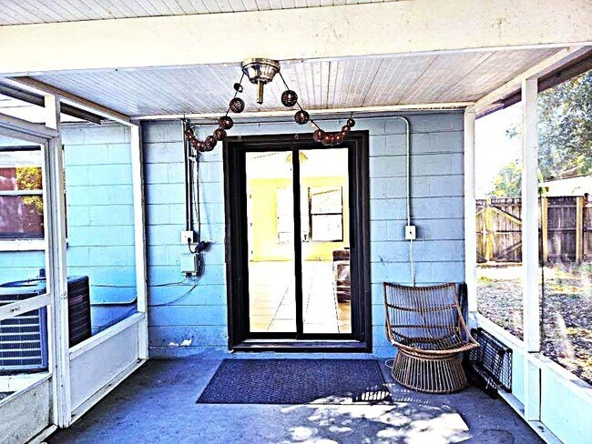 Building Photo - 9172 Orchid Dr