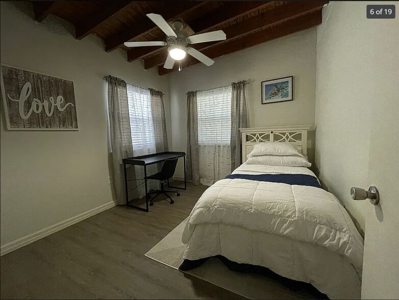 Additional Bedroom - 837 White Dr