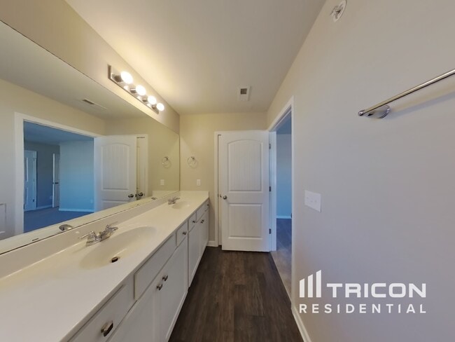 Building Photo - 149 Victory Cir
