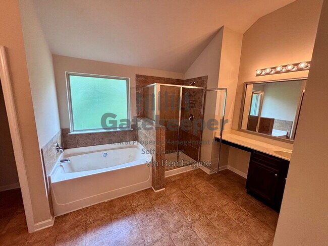 Building Photo - 4743 Chickadee Ln