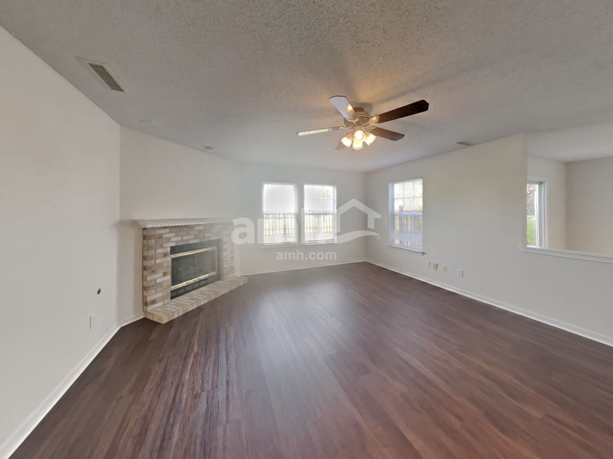 Building Photo - 10167 Hatherley Way