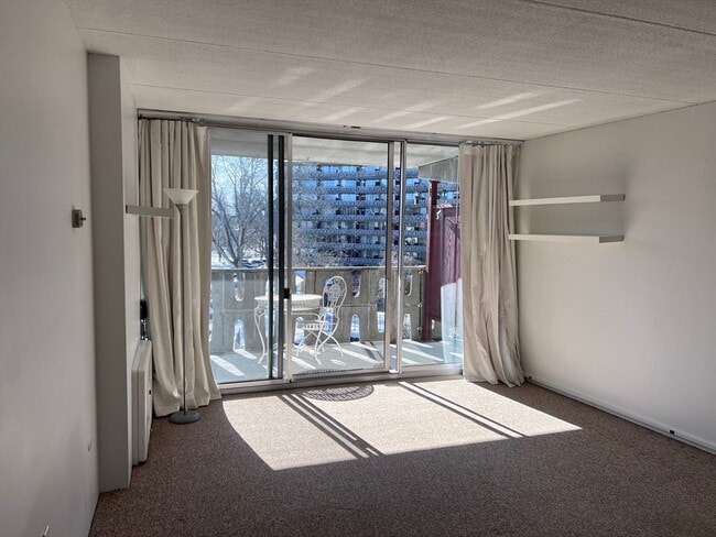 Building Photo - 200 Swanton St