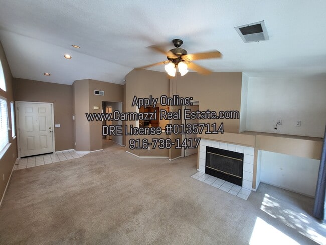Building Photo - 9451 Lakewind Ln