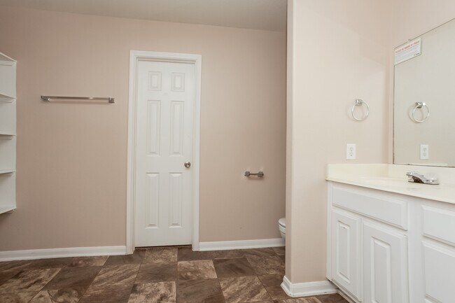 Building Photo - 6823 Dawn Bloom Ln