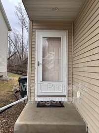 Building Photo - 2018 Sugar Creek Dr NW