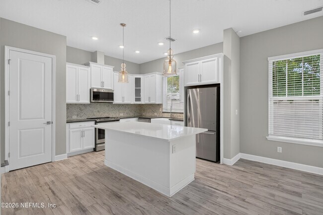 Building Photo - 7446 Loggerhead Ct