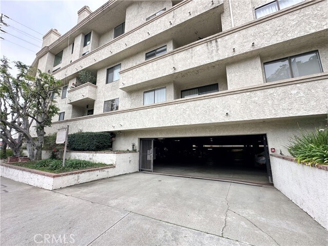 Building Photo - 1663 Veteran Ave