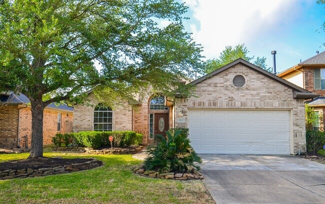 Building Photo - 20127 Jasper Oaks Dr