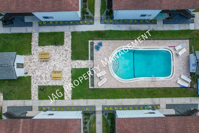 Building Photo - 1426 Berrier St