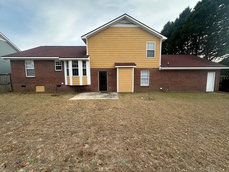 Building Photo - 630 Connaly Dr