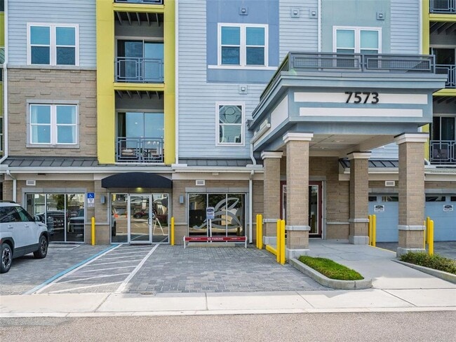 Building Photo - 7517 Laureate Blvd