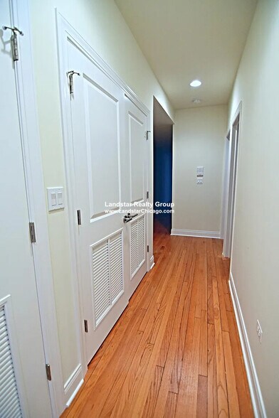 Building Photo - 6454 N Newgard Ave