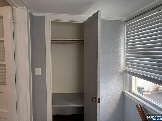 Building Photo - 106 Grand St