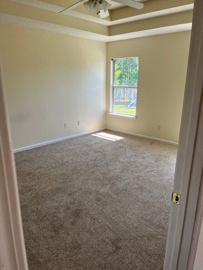 Building Photo - 3537 Whisper Creek Blvd