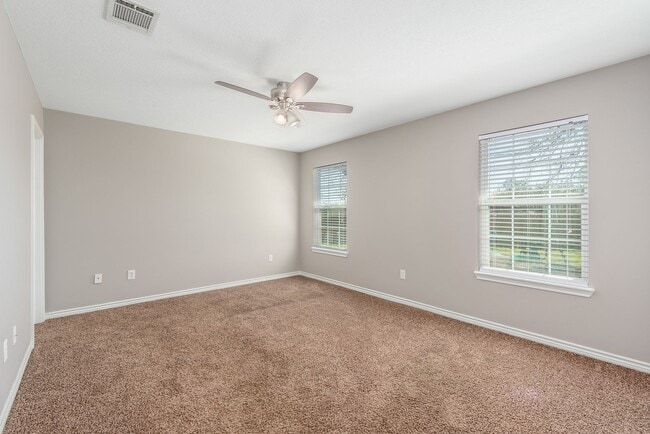 Building Photo - Newly Renovated 3 bed, 2 bath home on cul-...