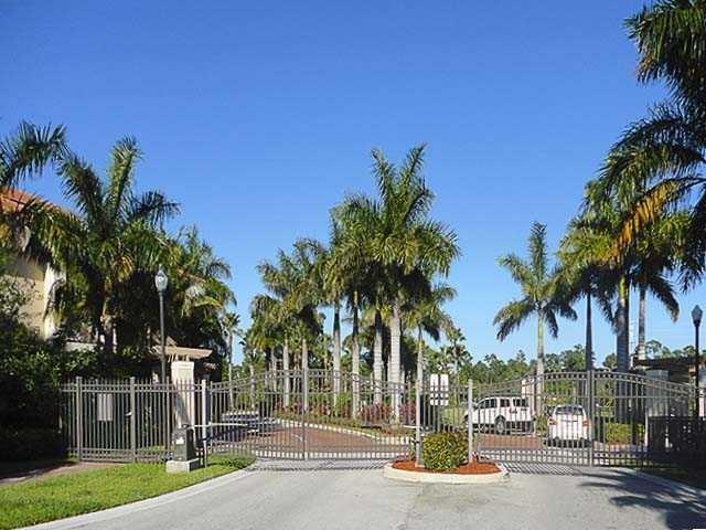 Building Photo - 4804 Sawgrass Breeze Dr
