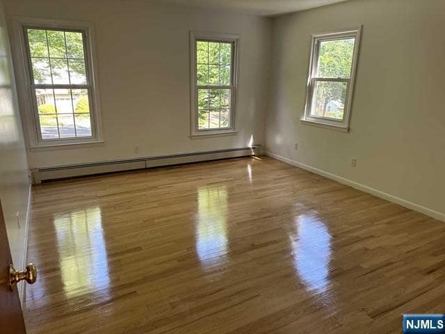 Building Photo - 63 N Farview Ave