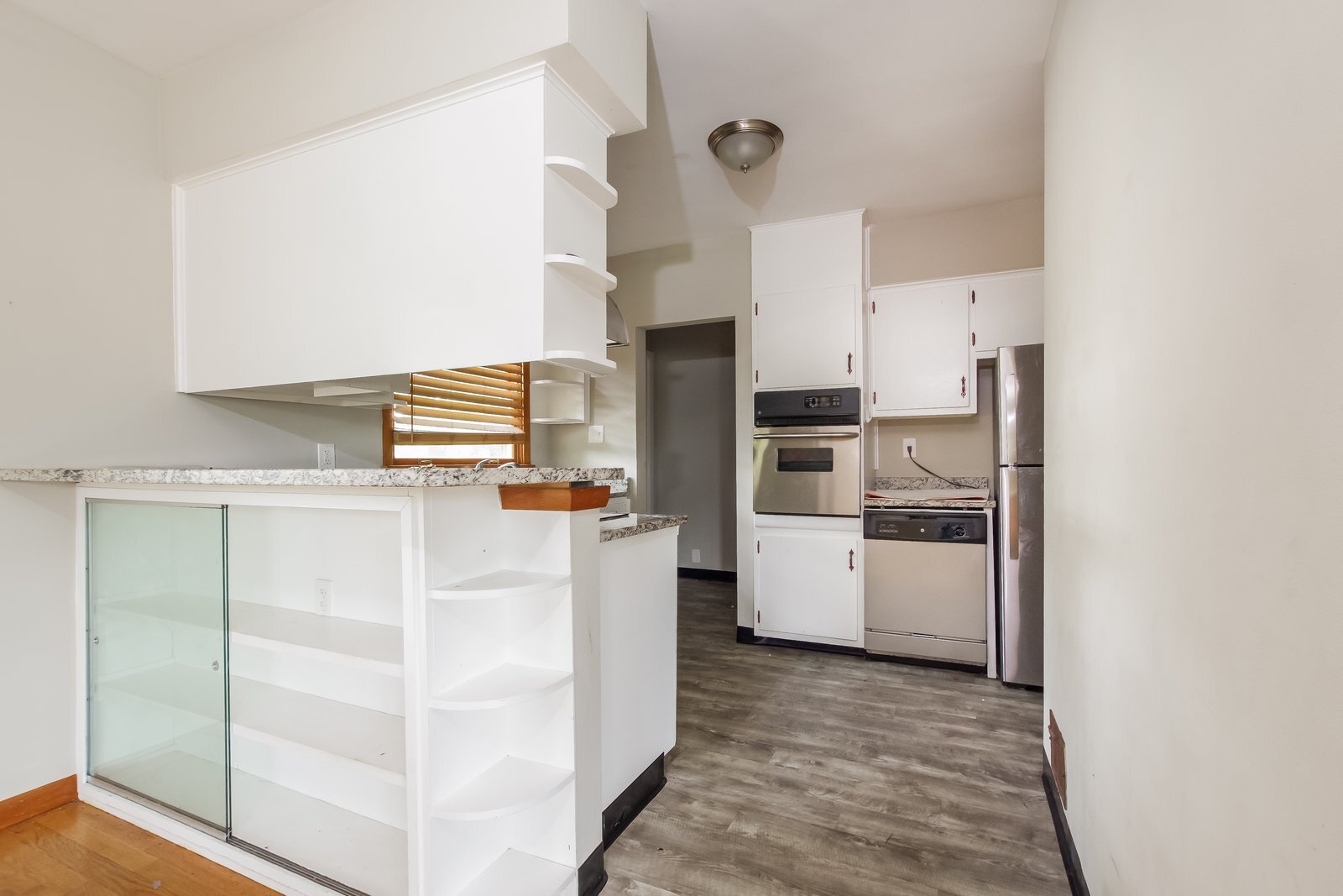 Building Photo - 4728 Roosevelt Ave