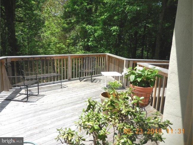 Building Photo - 8 Azalea Ln