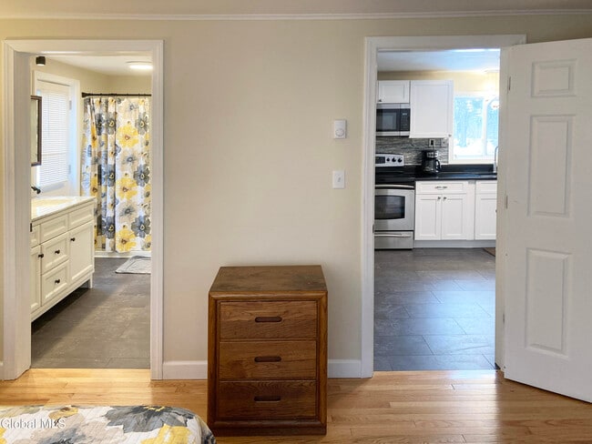 Building Photo - 157 Louden Rd