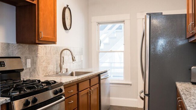 Building Photo - 3444 Colfax Ave S