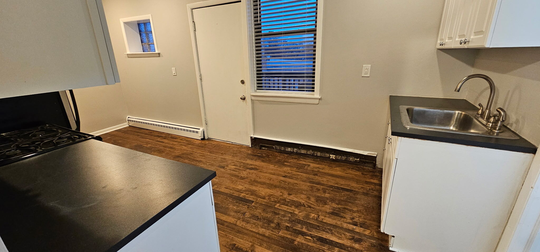 Building Photo - 3823 N Drake Ave