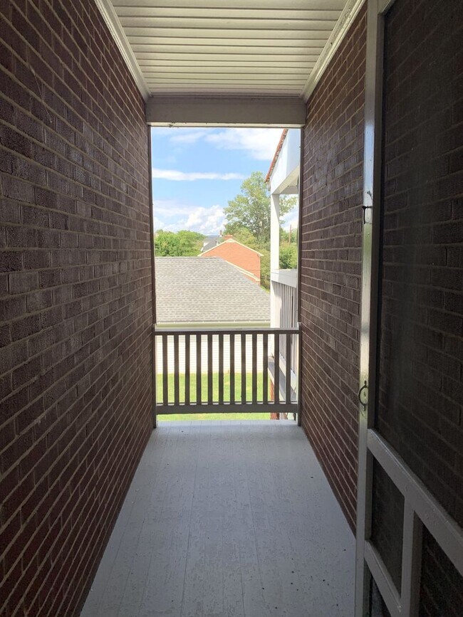 Building Photo - 1343-1347 Scotland Ave