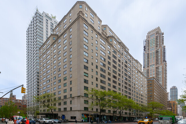 Building Photo - Empire House