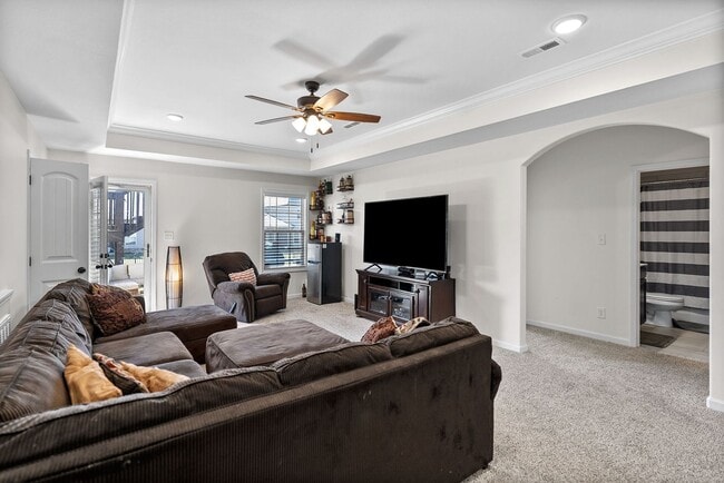 Building Photo - 222 Cooper River Wy