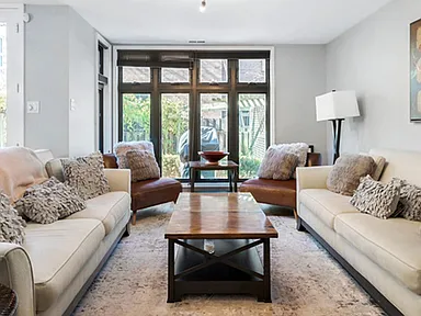Primary Photo - 3 bedroom in Chicago IL 60614